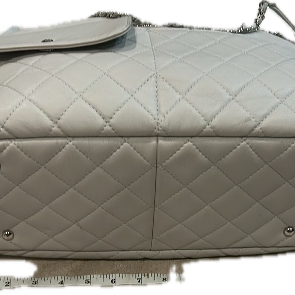 Chanel Ultra Pocket Shopping Tote Large - Picture 3 of 16